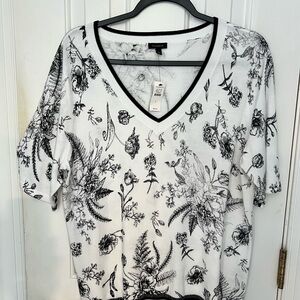 Talbots Monochrome Floral Short Sleeve Top
